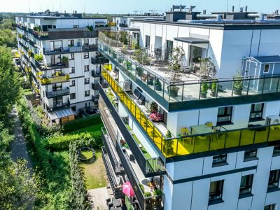 Port Żerań utilized Vanceva colors 0044 in the balustrades 