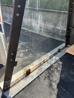 bus stop with glass partitions