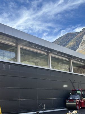 bridge partitions made of glass
