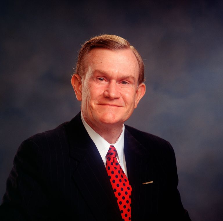 Headshot of Earnie Deavenport. 