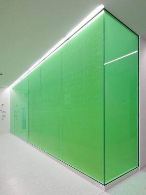green partition