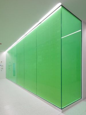 green partition