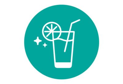 Cocktail icon indicating that Eastman PET Renew is high alcohol content approved. 