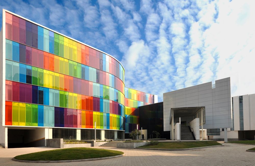 western_paris_university 