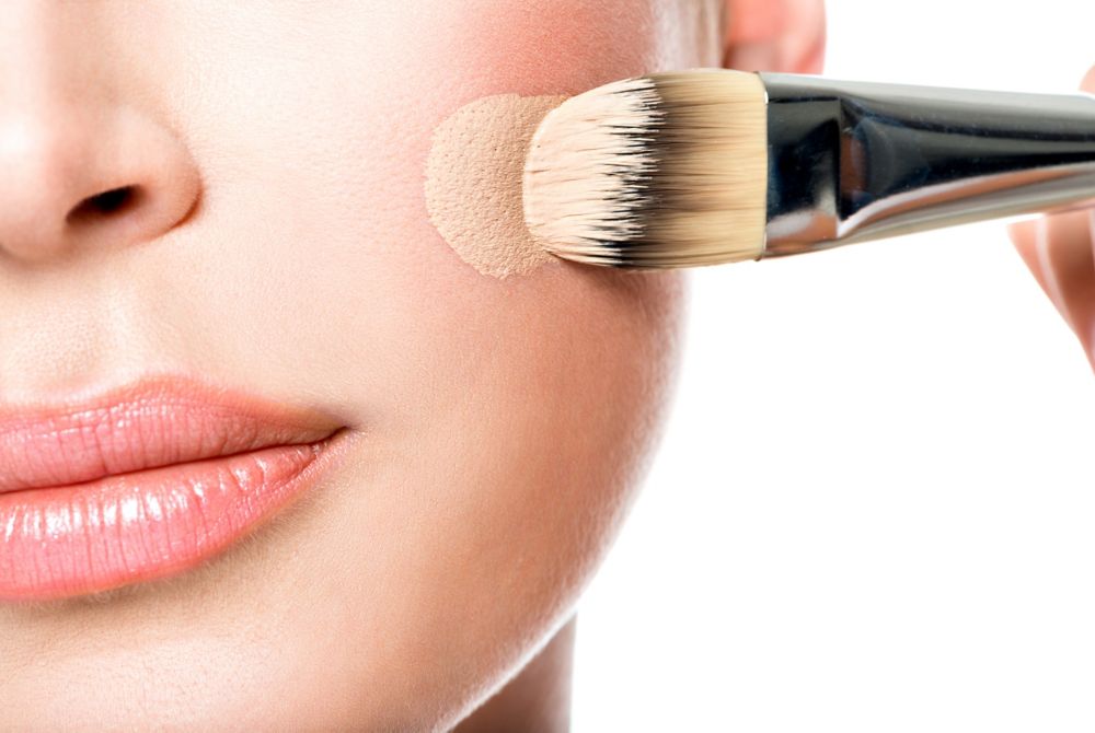 Eastman launches Esmeri<sup>™</sup> CC1N10, a sustainable beauty breakthrough for color cosmetics