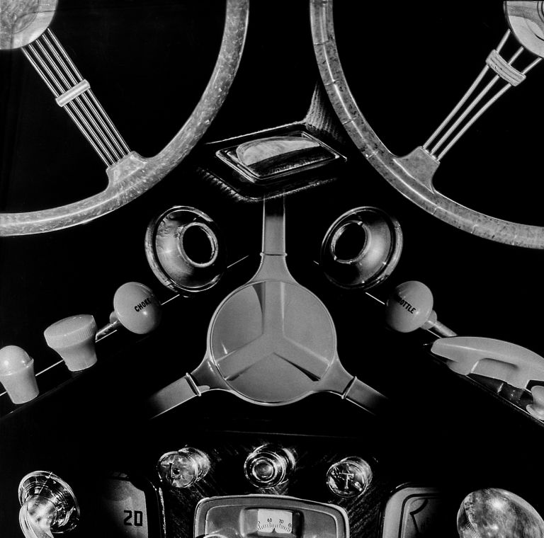 Close-up view of an old radio’s controls. 