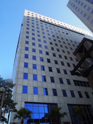 Glazing facade