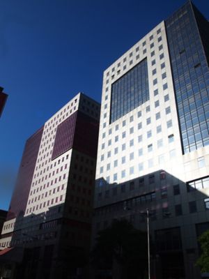 Glazing facade