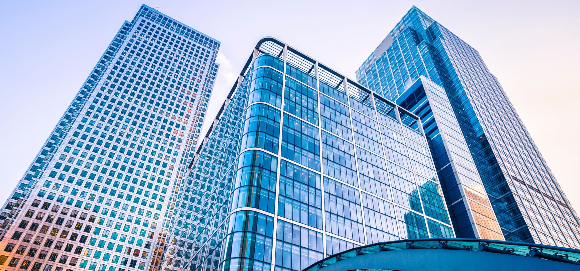 Three skyscrapers as seen from the ground 