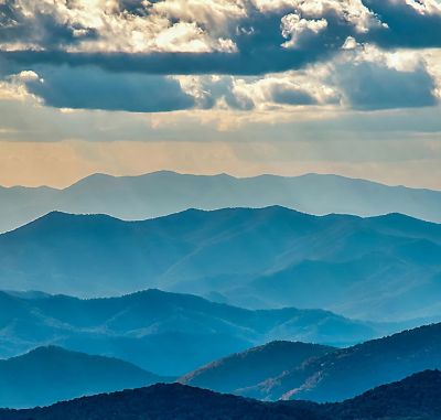 Mountainous landscape of the Appalachians under a cloudy sky. 