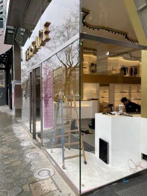 versace shop window