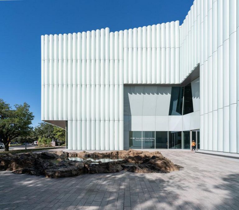 glass facade 